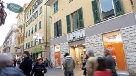 Apre il nuovo Upim nei locali ex Douglas